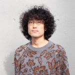 薄羽涼彌氏のアーティスト写真